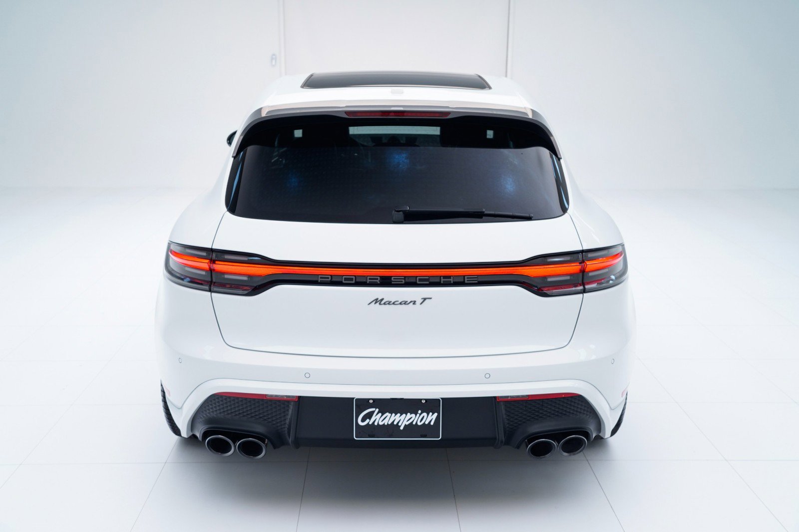 New 2026 Porsche Macan image 10