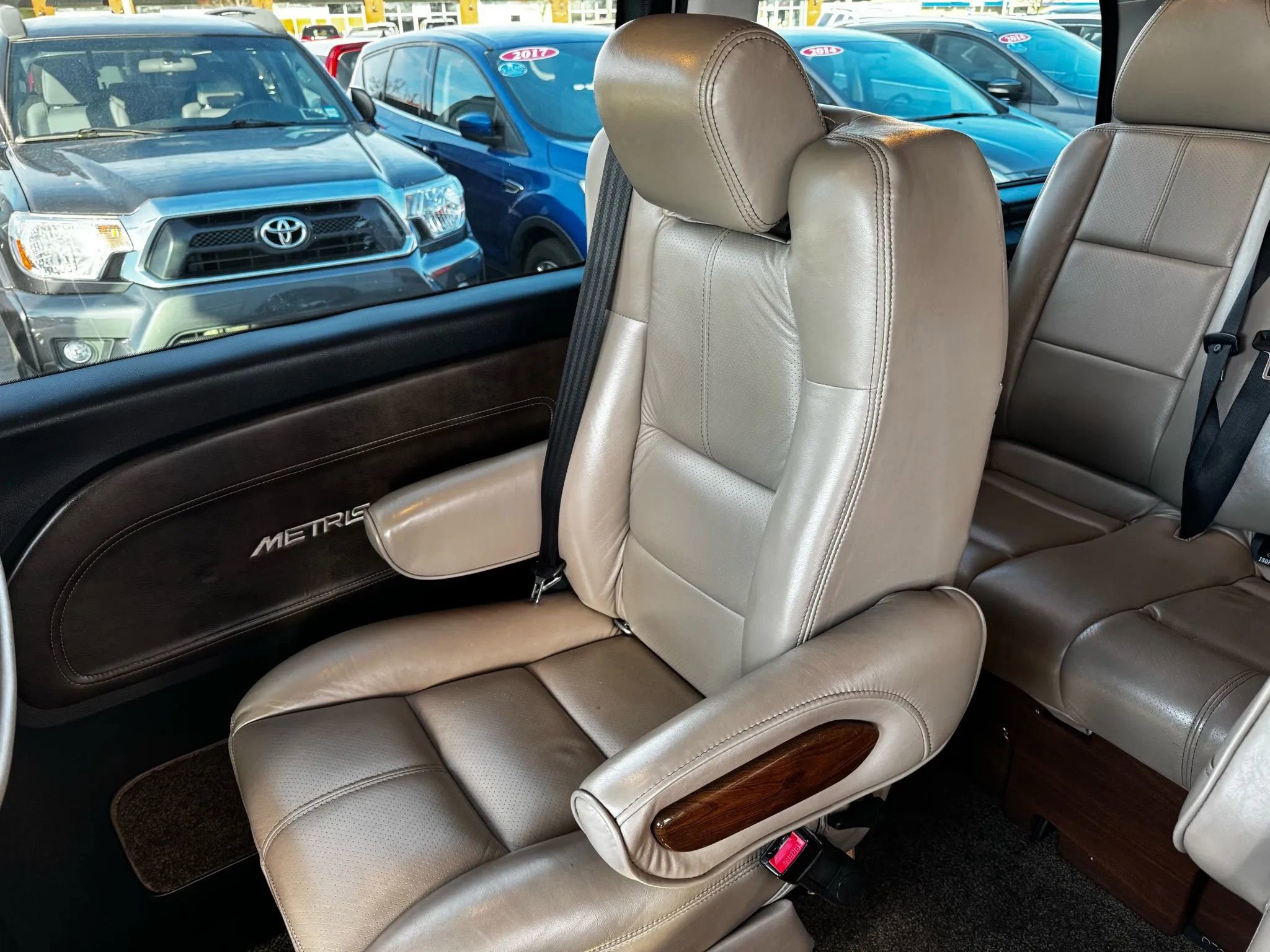 Used 2017 Mercedes-Benz Metris Passenger image 71