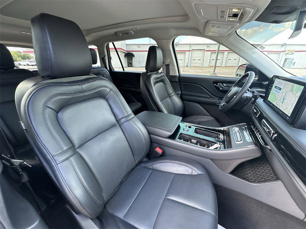Used 2025 Lincoln Aviator Reserve w/ Illumination Package image 26