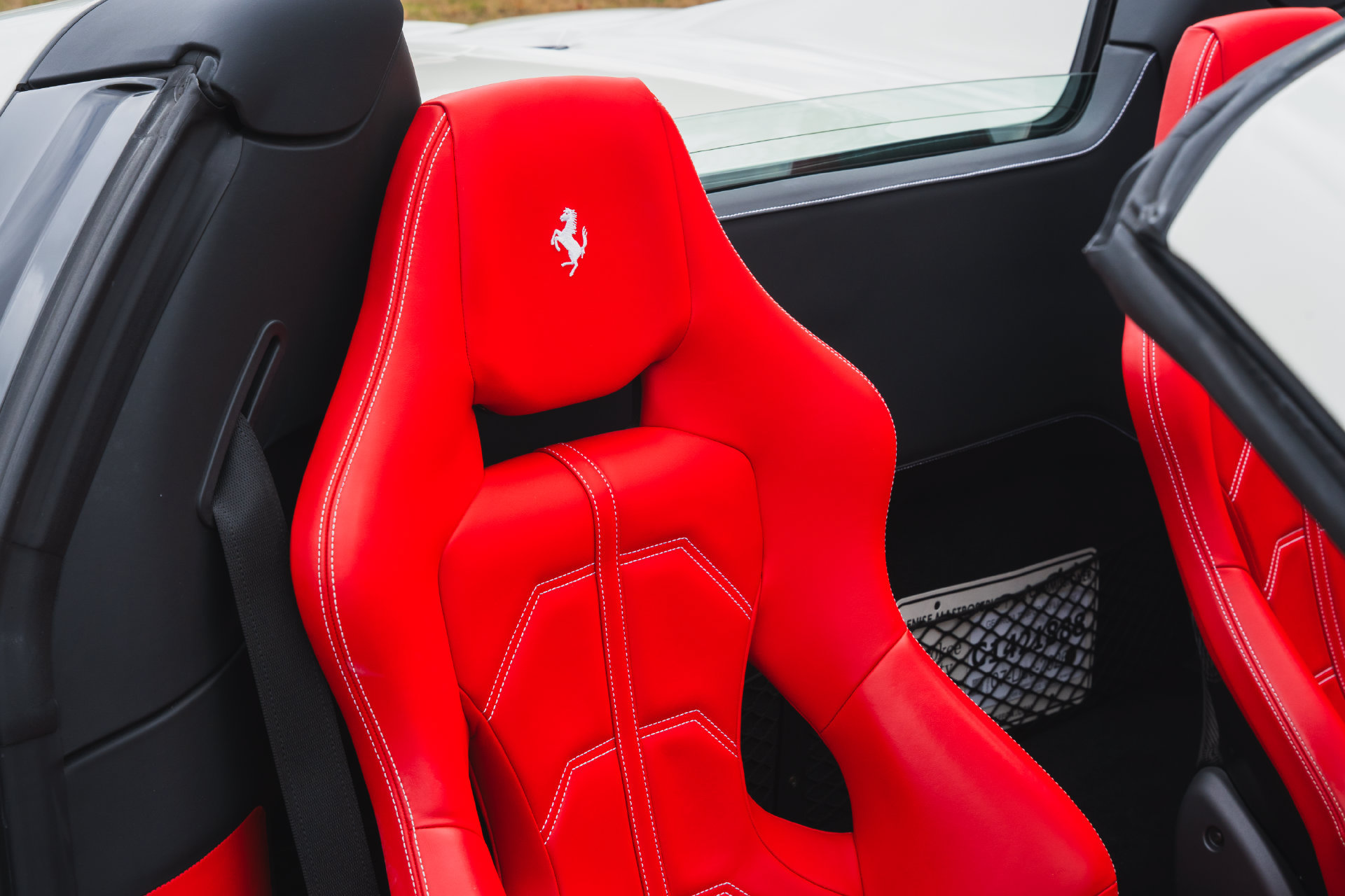 Used 2018 Ferrari 488 Spider RWD image 87