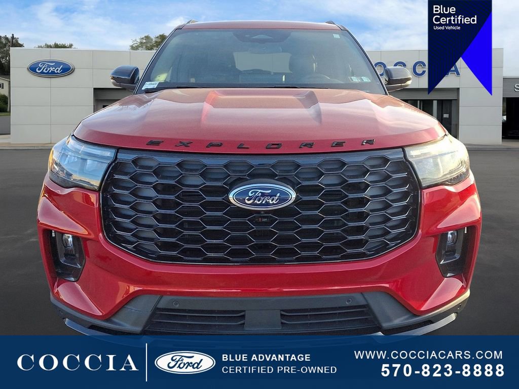 Certified 2025 Ford Explorer ST-Line image 2