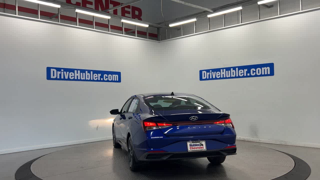 Used 2023 Hyundai Elantra SEL FWD image 9