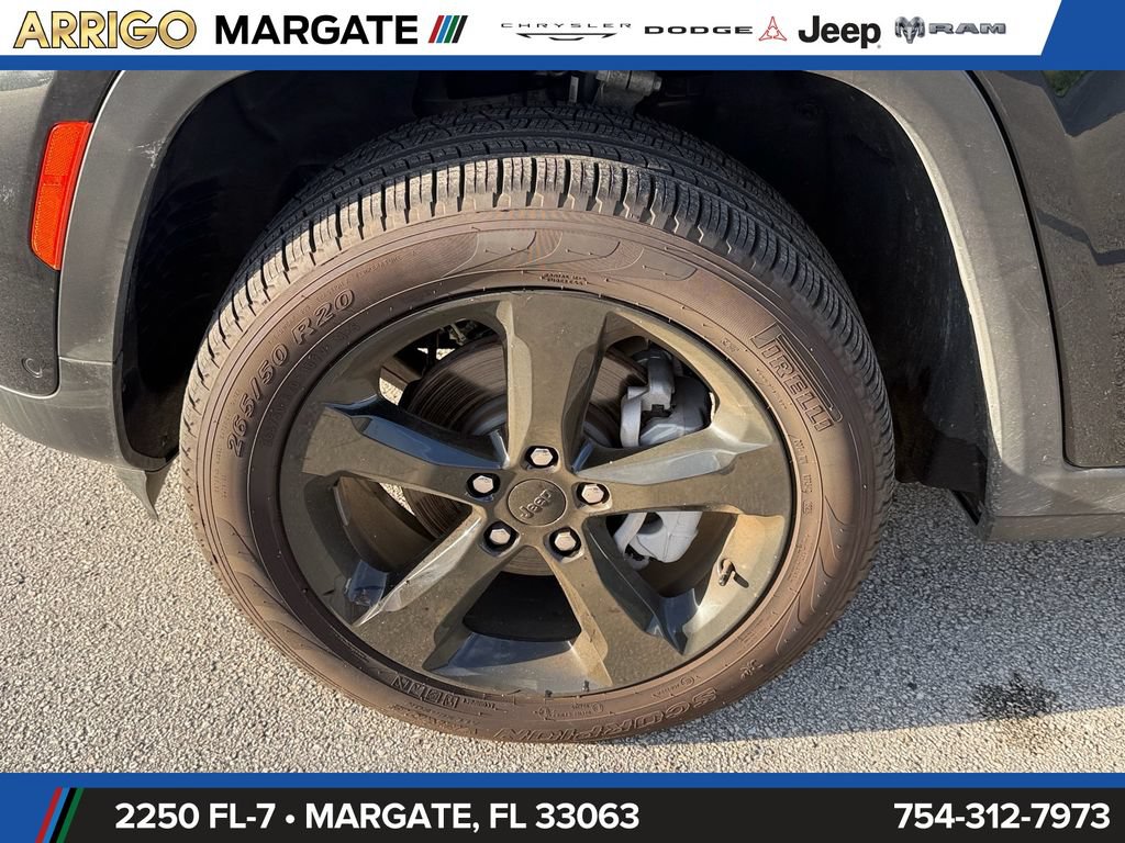 Used 2025 Jeep Grand Cherokee Limited w/ Luxury Tech Group II AWD/4WD image 20