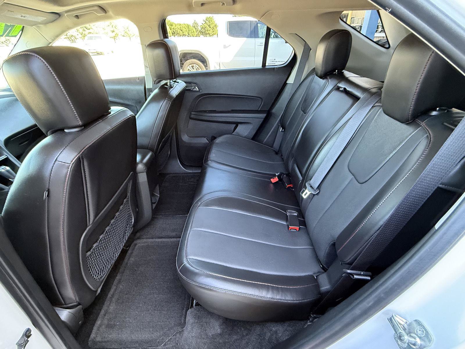 Used 2017 Chevrolet Equinox Premier w/ Enhanced Convenience Package AWD/4WD image 20