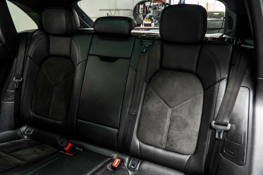 Used 2019 Porsche Macan Base image 39