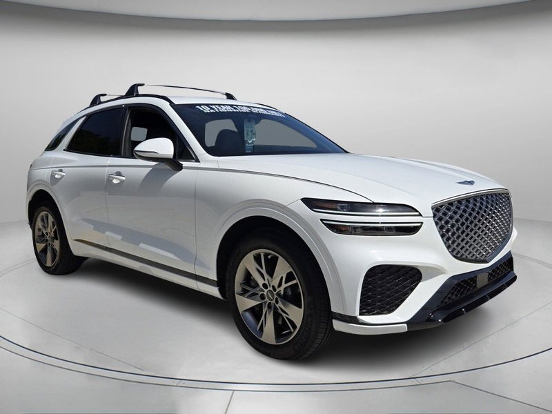 Used 2025 Genesis GV70 3.5T Sport image 9