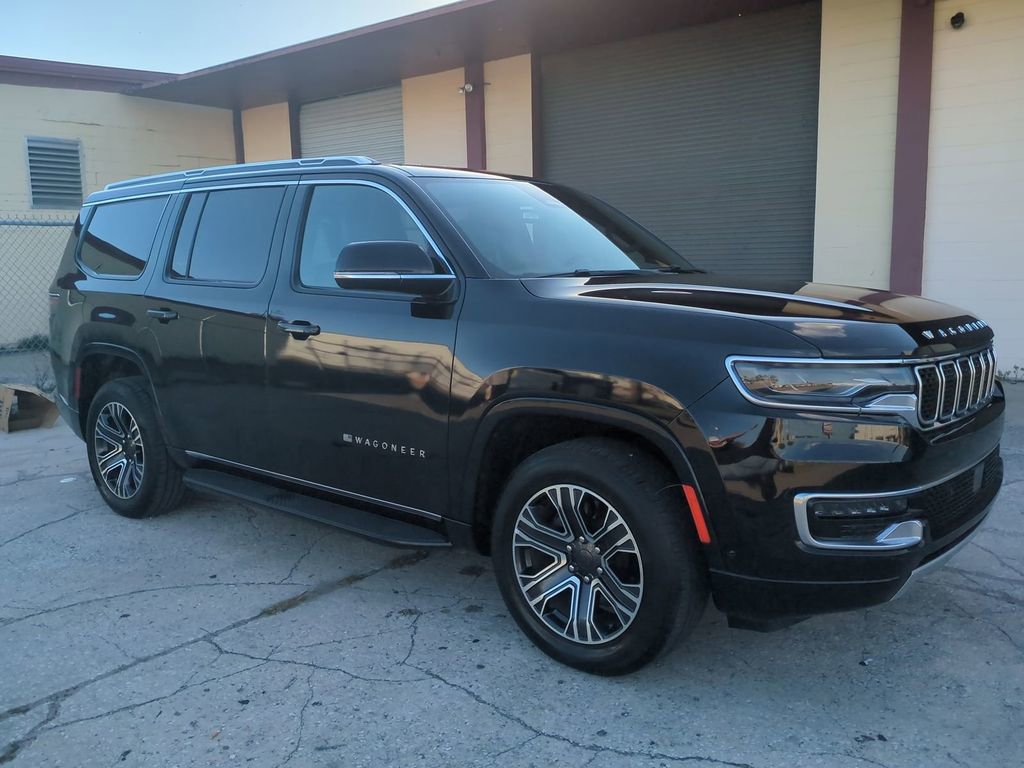 Used 2024 Jeep Wagoneer Series II image 2