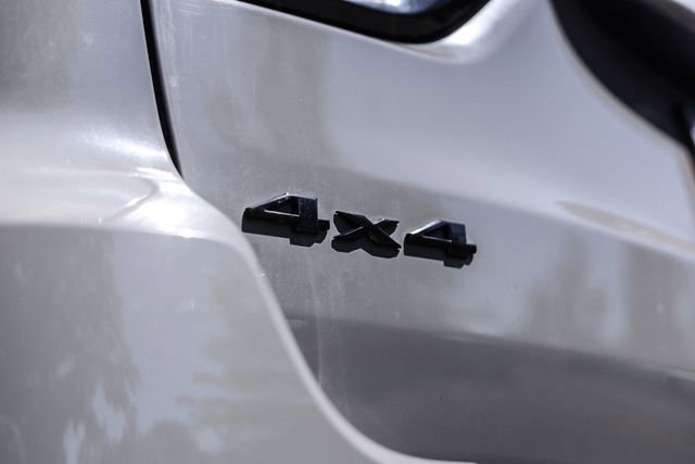 Used 2019 Jeep Grand Cherokee Altitude AWD/4WD image 21