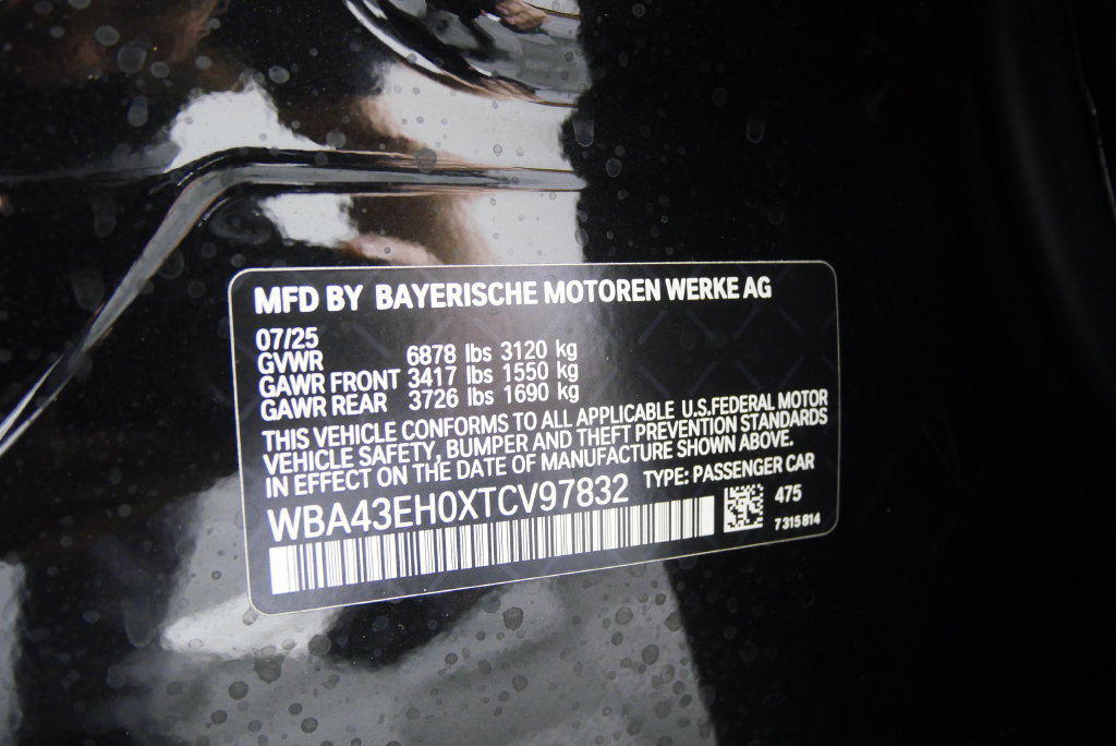 Used 2026 BMW 750e xDrive AWD/4WD image 30