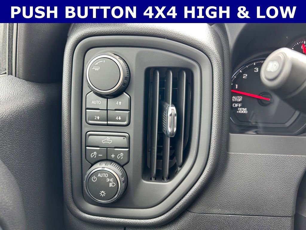 New 2026 Chevrolet Silverado 1500 Custom Trail Boss w/ LPO, Dark Essentials Package image 13