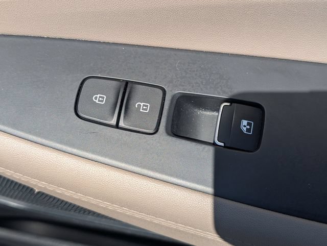 Used 2020 Hyundai Santa Fe SEL FWD image 33