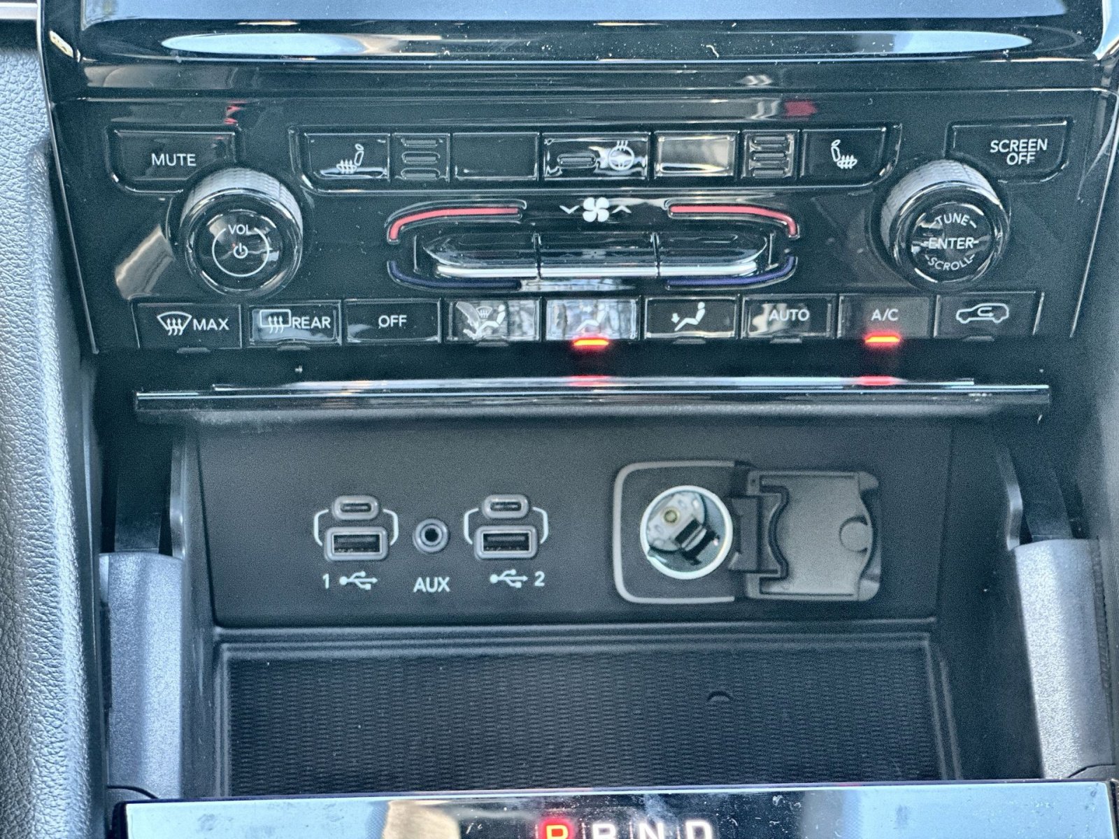 New 2025 Jeep Grand Cherokee Laredo w/ Luxury Tech Group I image 20