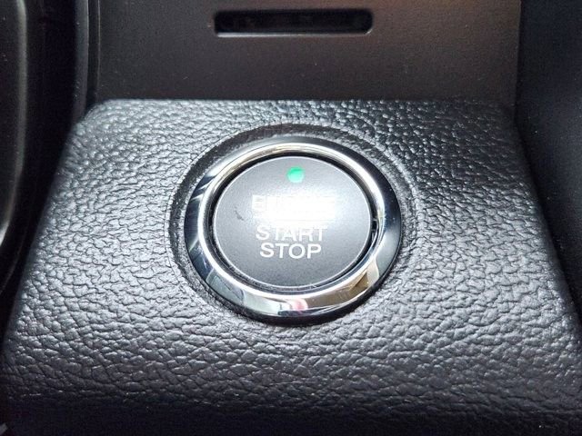 Used 2019 Ford F250 Platinum w/ Platinum Ultimate Package AWD/4WD image 19