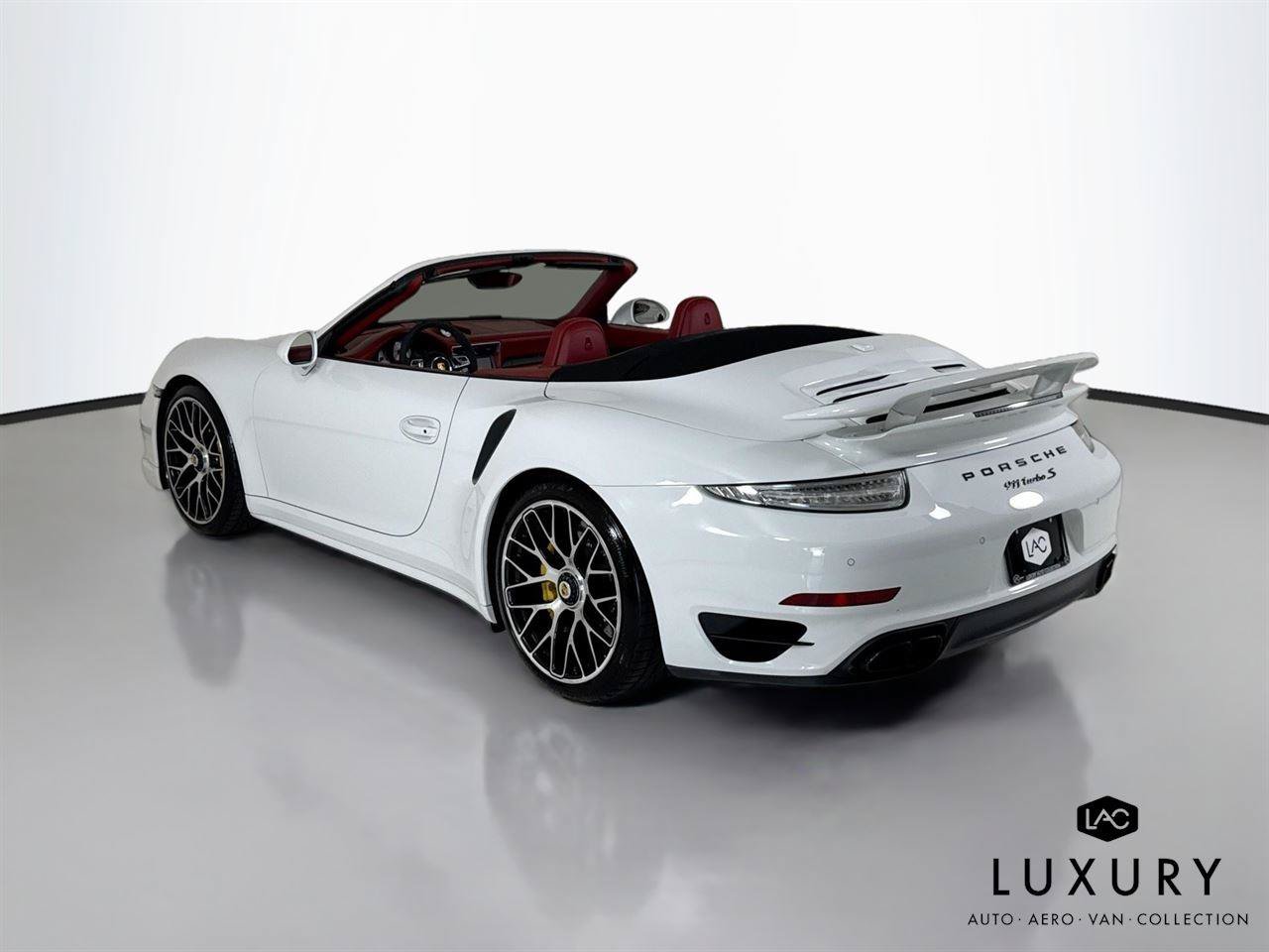 Used 2015 Porsche 911 Turbo S AWD/4WD image 8