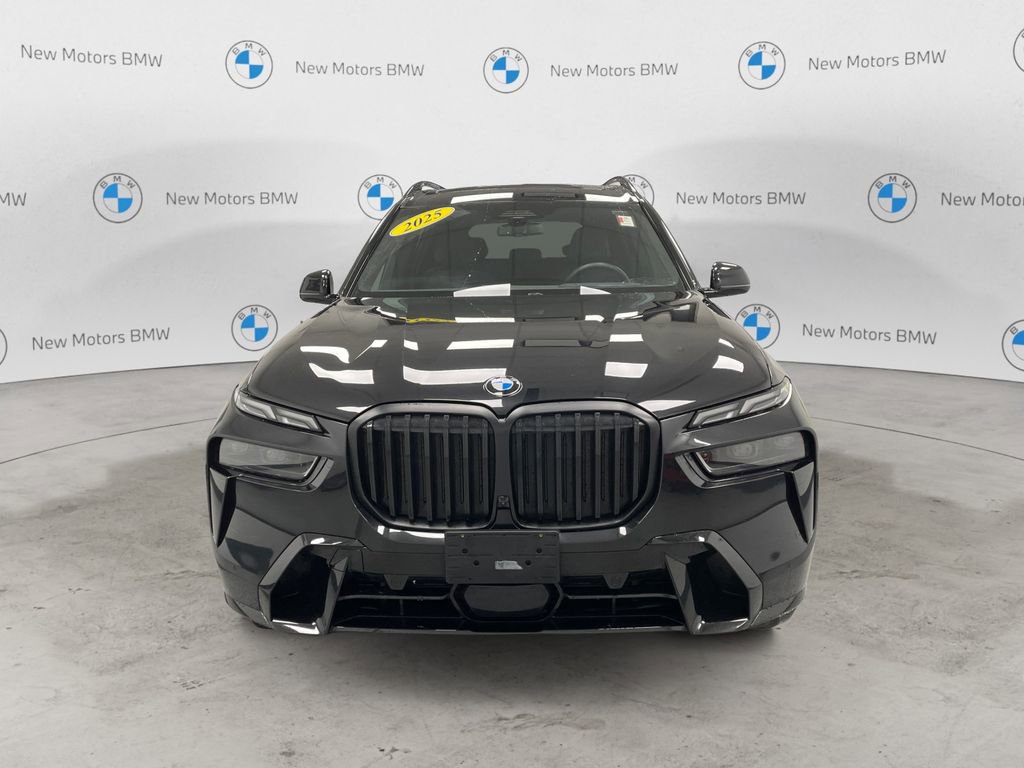 Certified 2025 BMW X7 xDrive40i w/ M Sport Package image 6