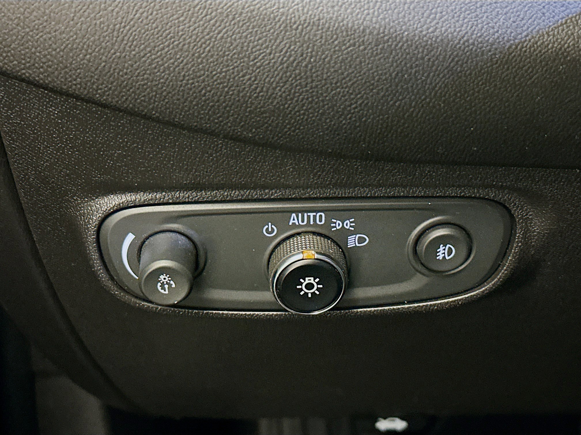 Used 2021 Chevrolet Equinox LT image 17