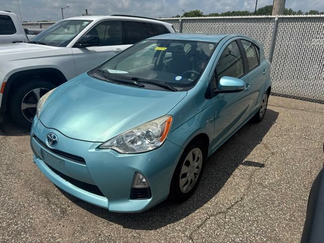 Used 2014 Toyota Prius C Two FWD image 2