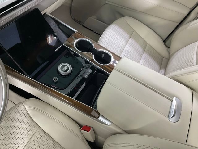 New 2026 Cadillac Escalade ESV Platinum Sport AWD/4WD image 16