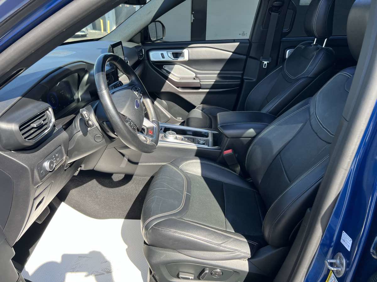Used 2020 Ford Explorer ST w/ ST Street Pack image 10