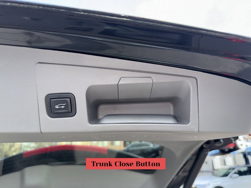 Used 2018 Cadillac XT5 Premium Luxury image 40