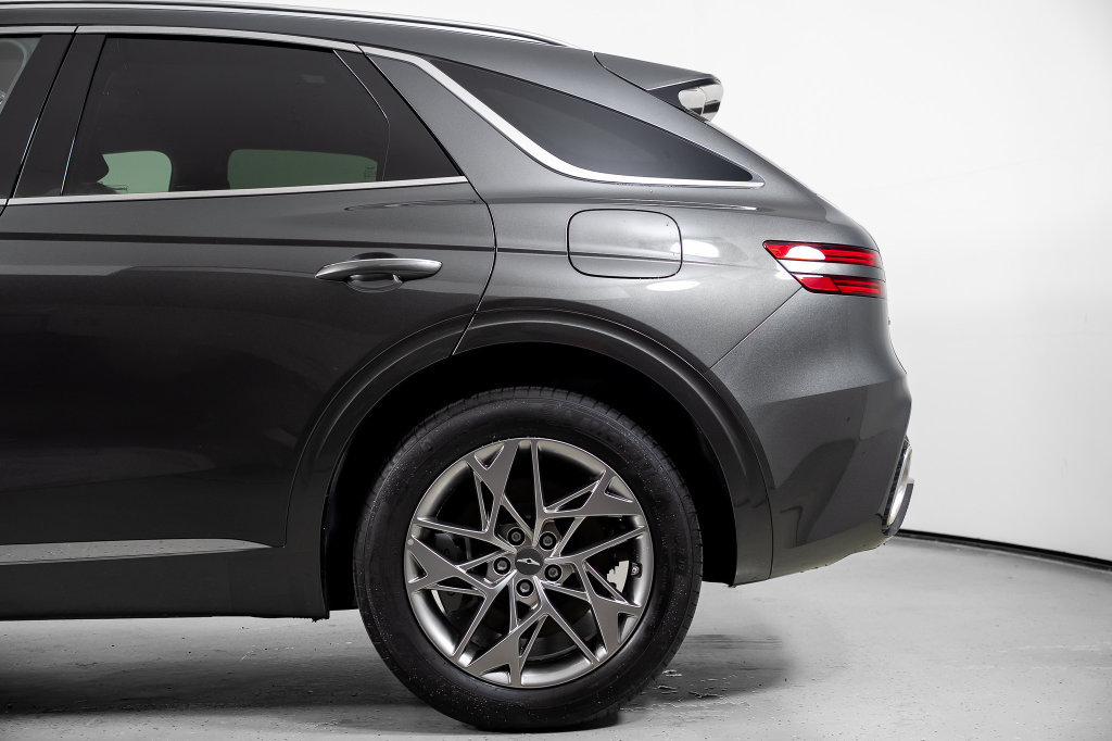 Used 2025 Genesis GV70 2.5T AWD/4WD image 15