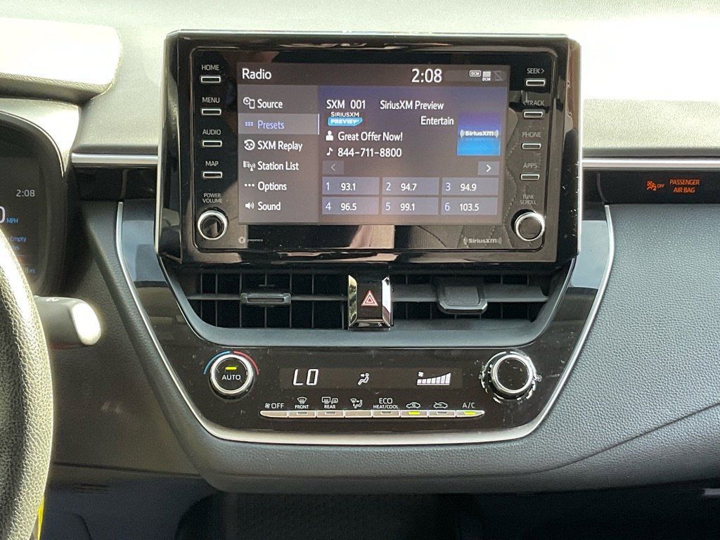 Used 2021 Toyota Corolla LE image 22