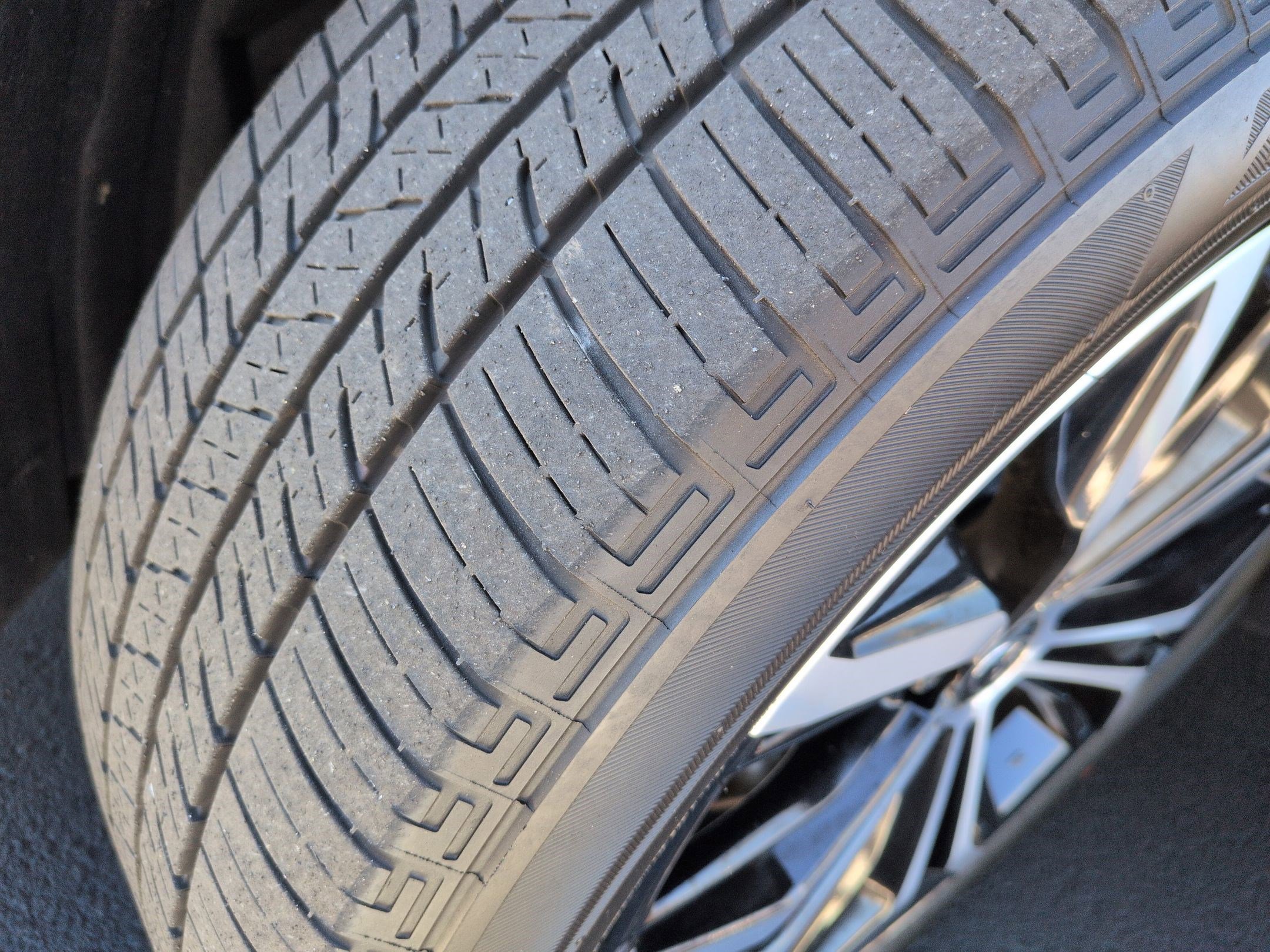 Used 2023 Toyota Crown XLE image 12