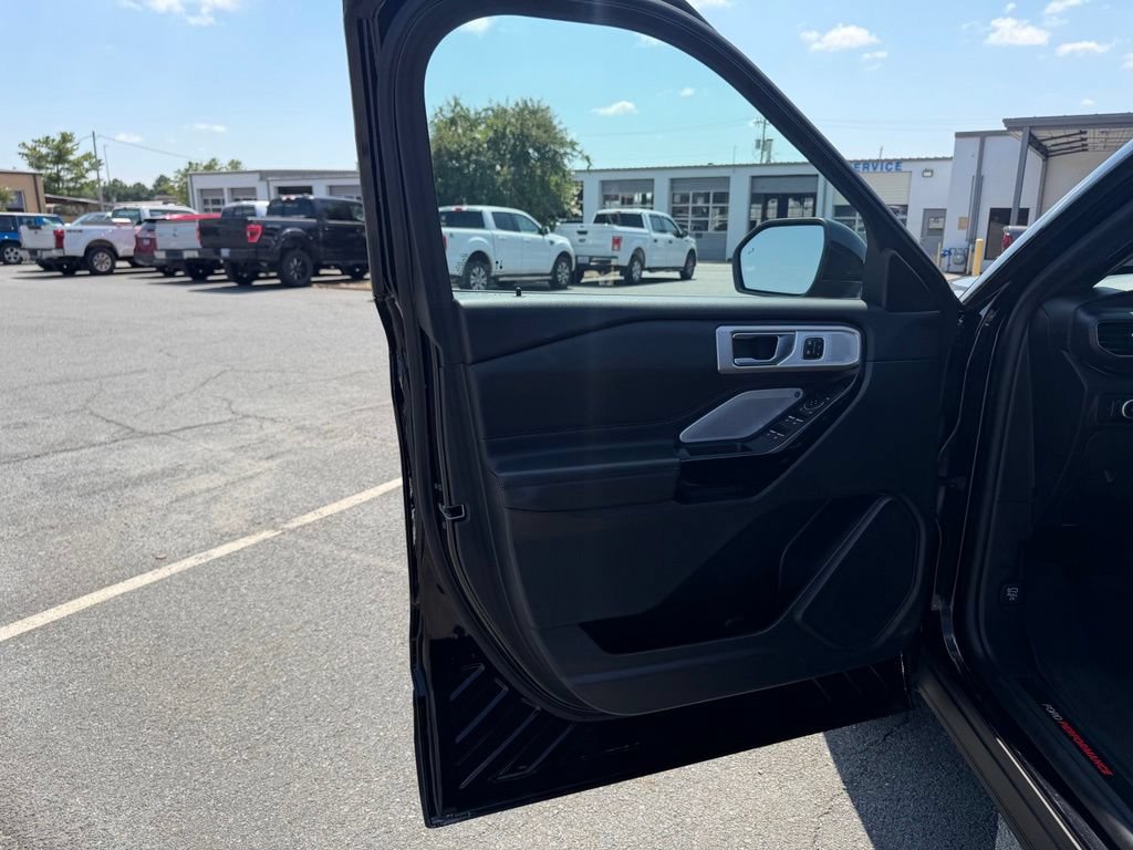 Used 2024 Ford Explorer ST w/ Equipment Group 401A AWD/4WD image 14