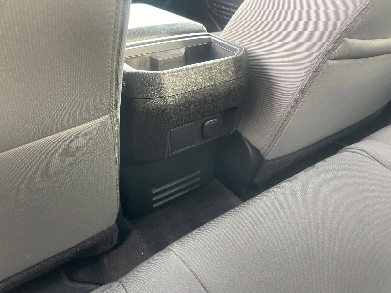 Used 2025 Toyota Tacoma TRD Off-Road image 24