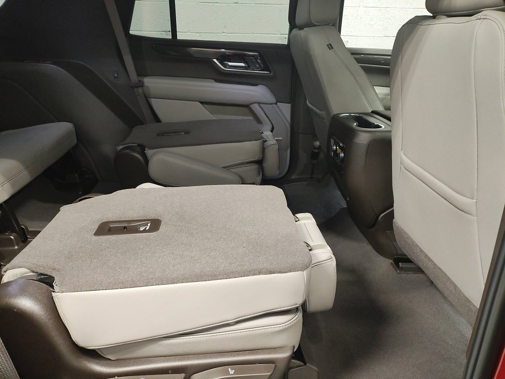 New 2026 GMC Yukon Elevation image 13