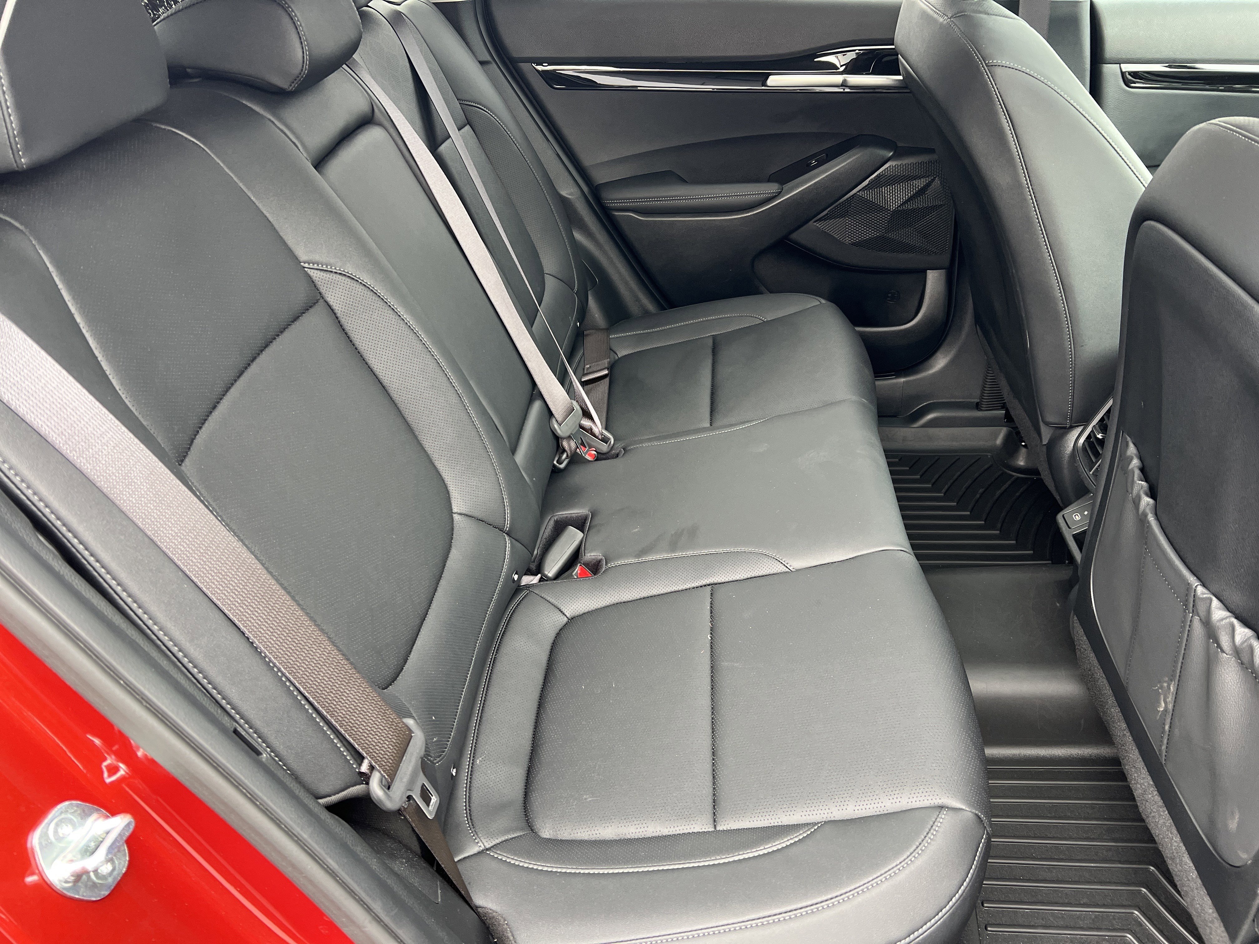 Used 2025 Kia Seltos SX w/ SX Sunroof Package image 17