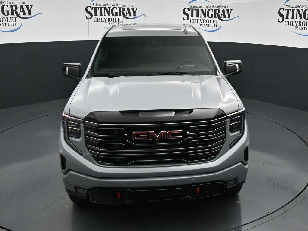 Used 2025 GMC Sierra 1500 AT4 w/ AT4 Premium Package AWD/4WD image 19