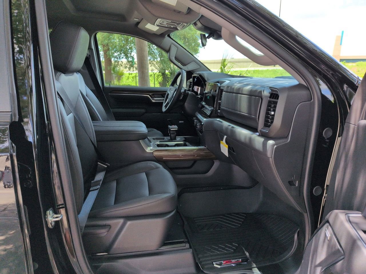 New 2026 Chevrolet Silverado 1500 LT Trail Boss w/ Safety Package AWD/4WD image 25