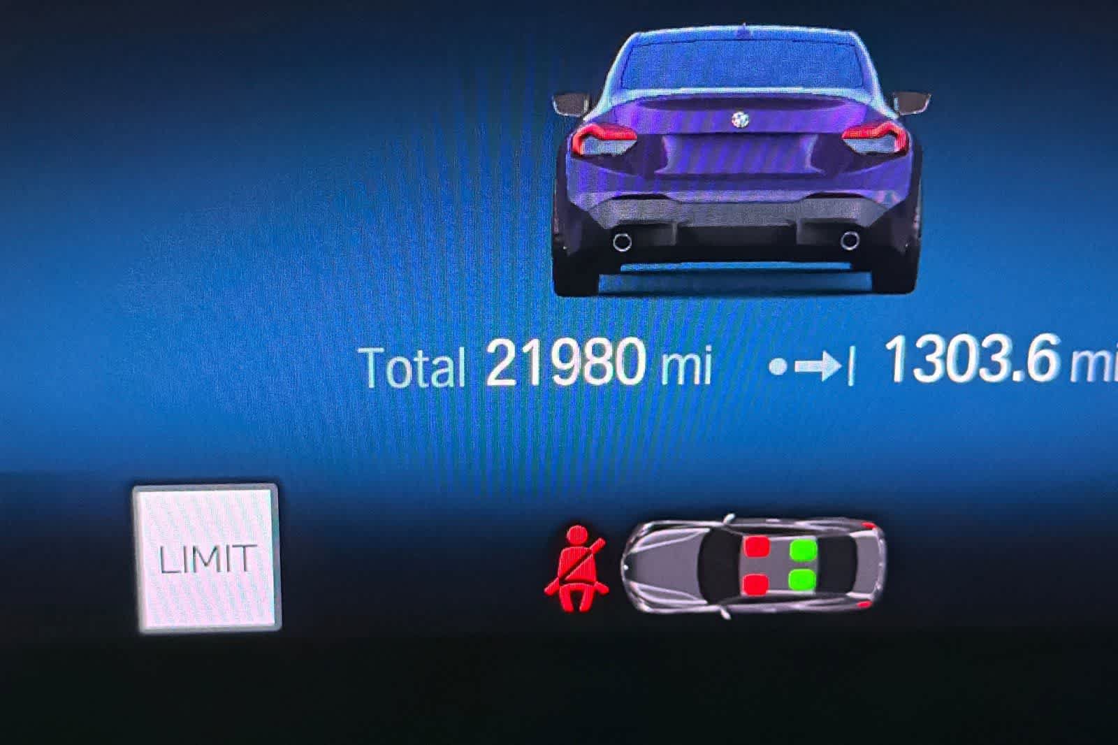 Used 2023 BMW 230i Coupe w/ Convenience Package RWD image 25