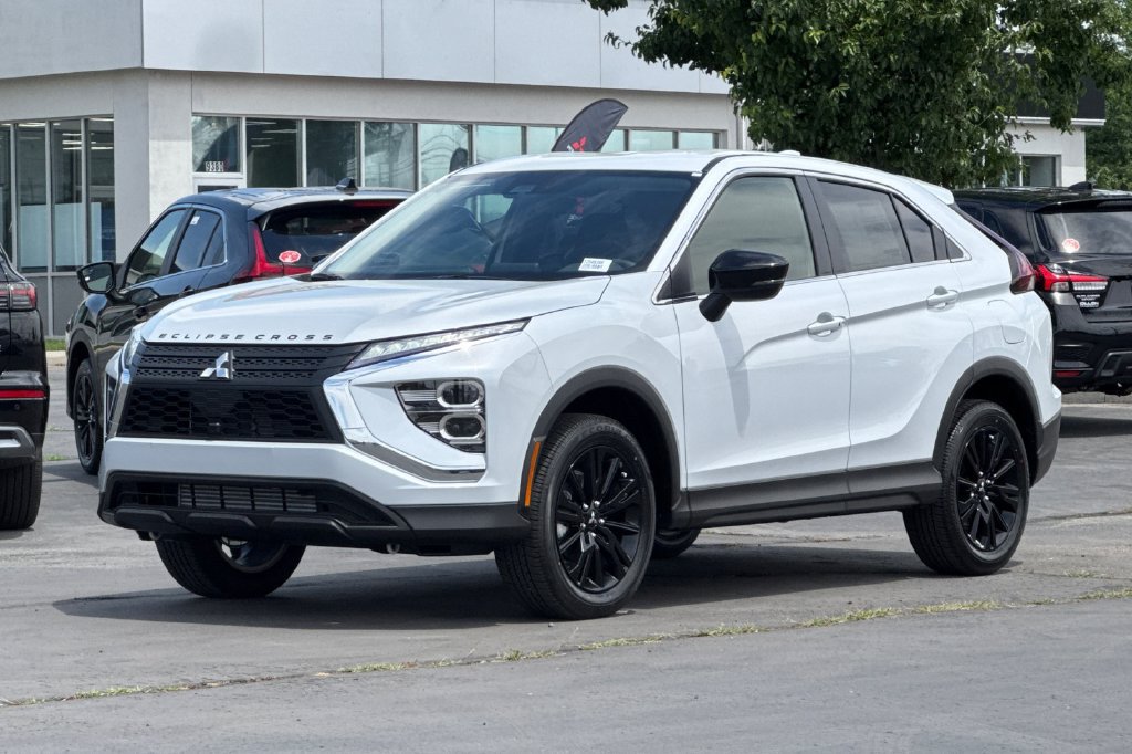 New 2026 Mitsubishi Eclipse Cross LE AWD/4WD image 11