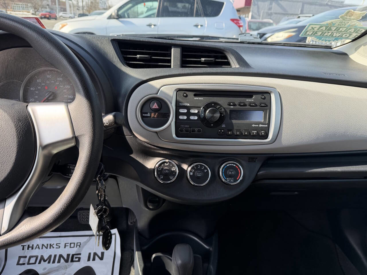 Used 2012 Toyota Yaris LE image 13