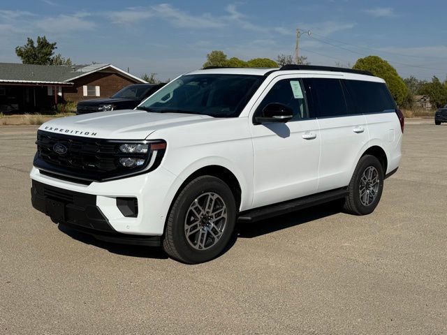 New 2025 Ford Expedition Active image 3