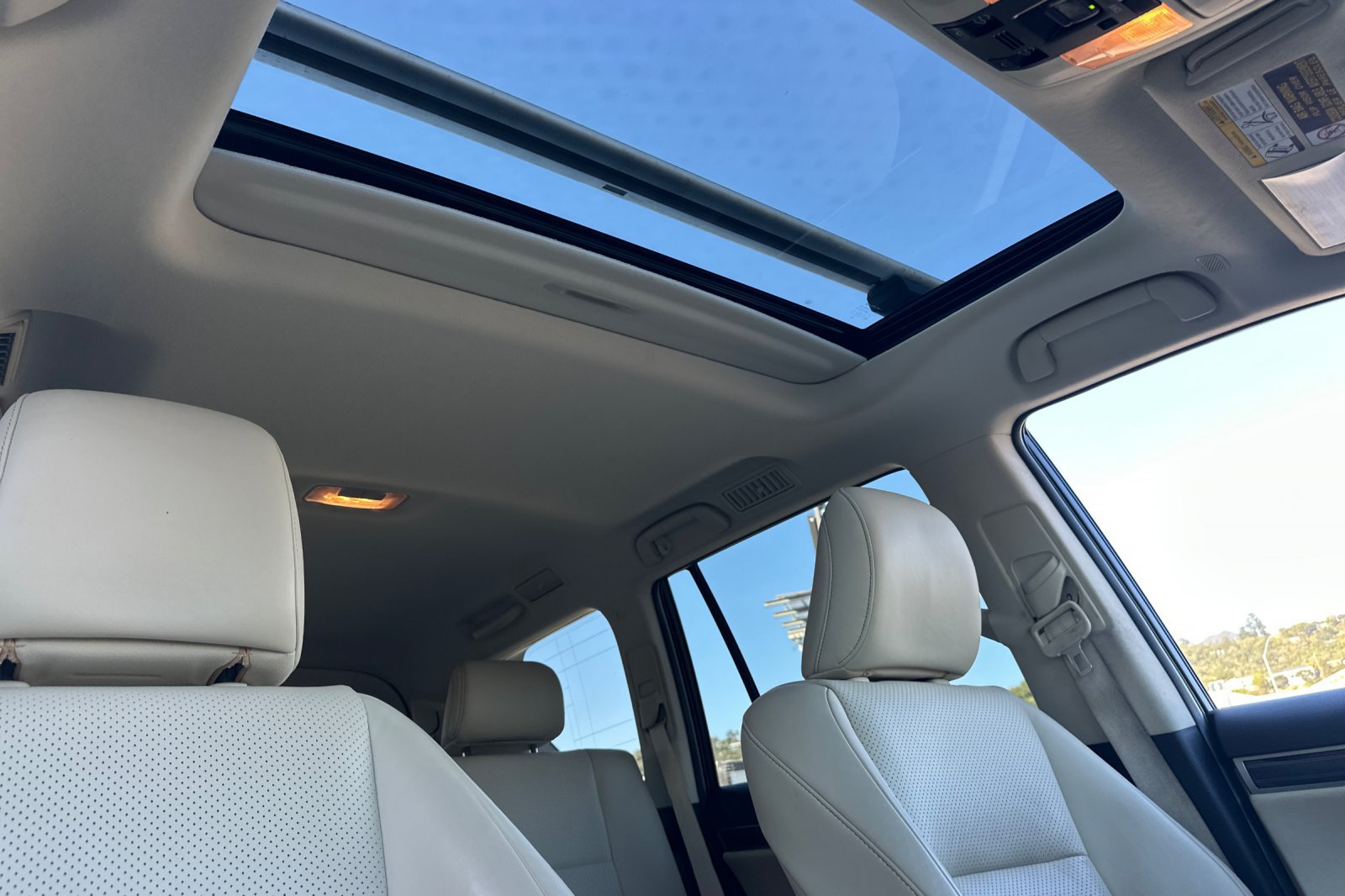 Used 2022 Lexus GX 460 Luxury w/ Off Road Package AWD/4WD image 26