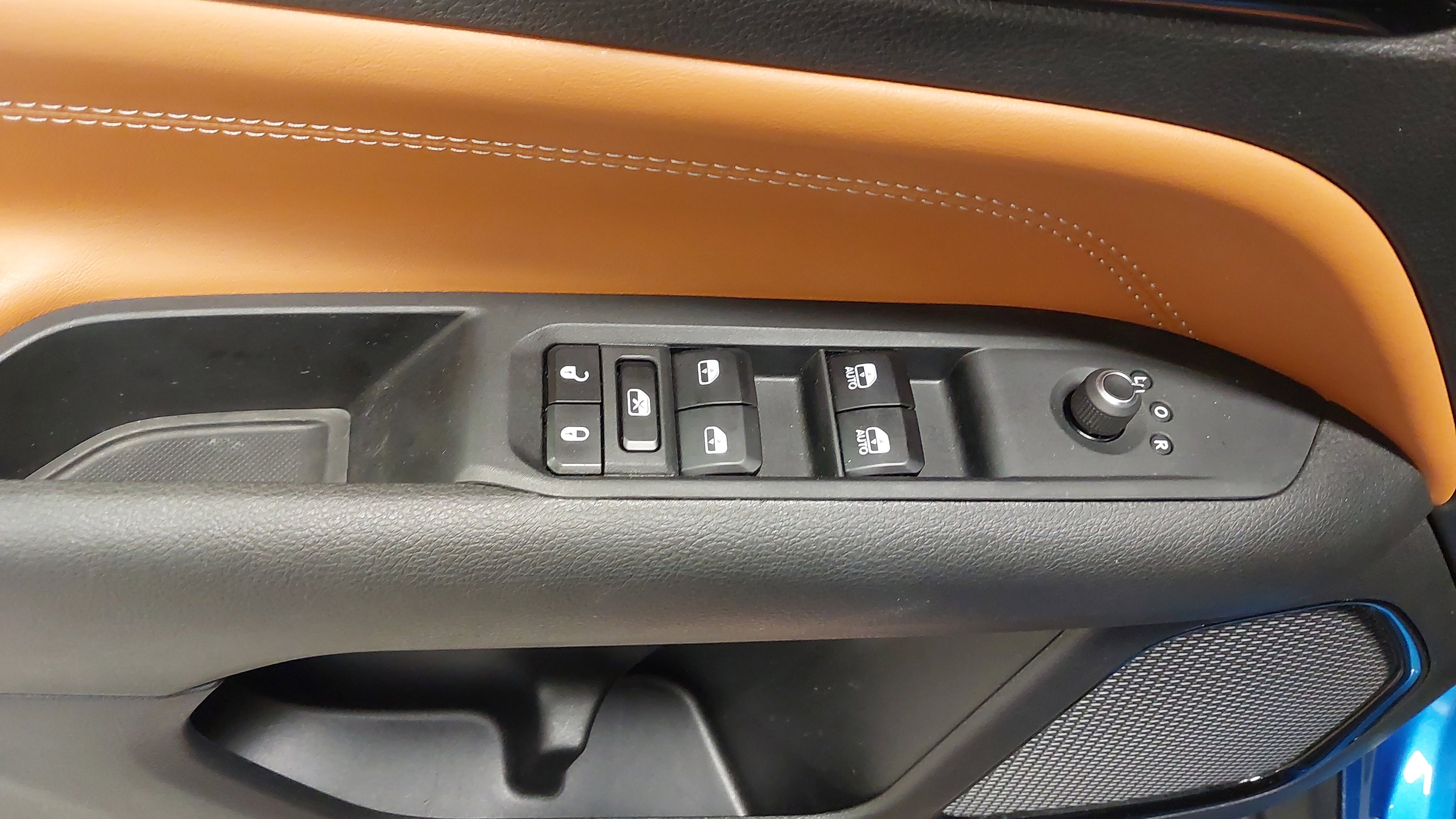 Used 2024 Jeep Compass Limited image 25