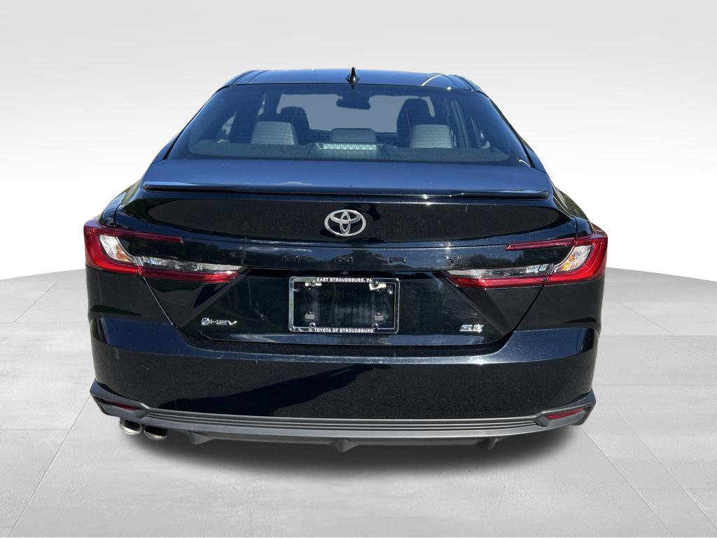 Certified 2025 Toyota Camry SE FWD image 4