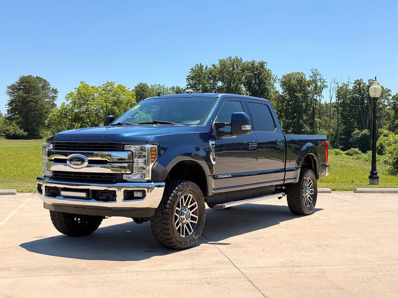 Used 2019 Ford F250 Lariat AWD/4WD image 1