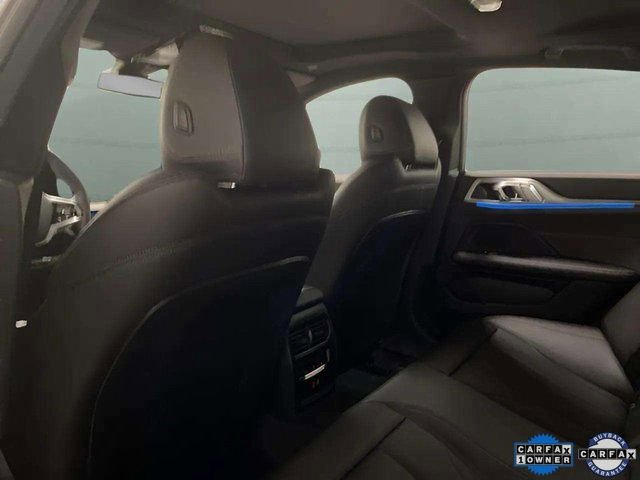 Used 2025 BMW i4 xDrive40i image 19