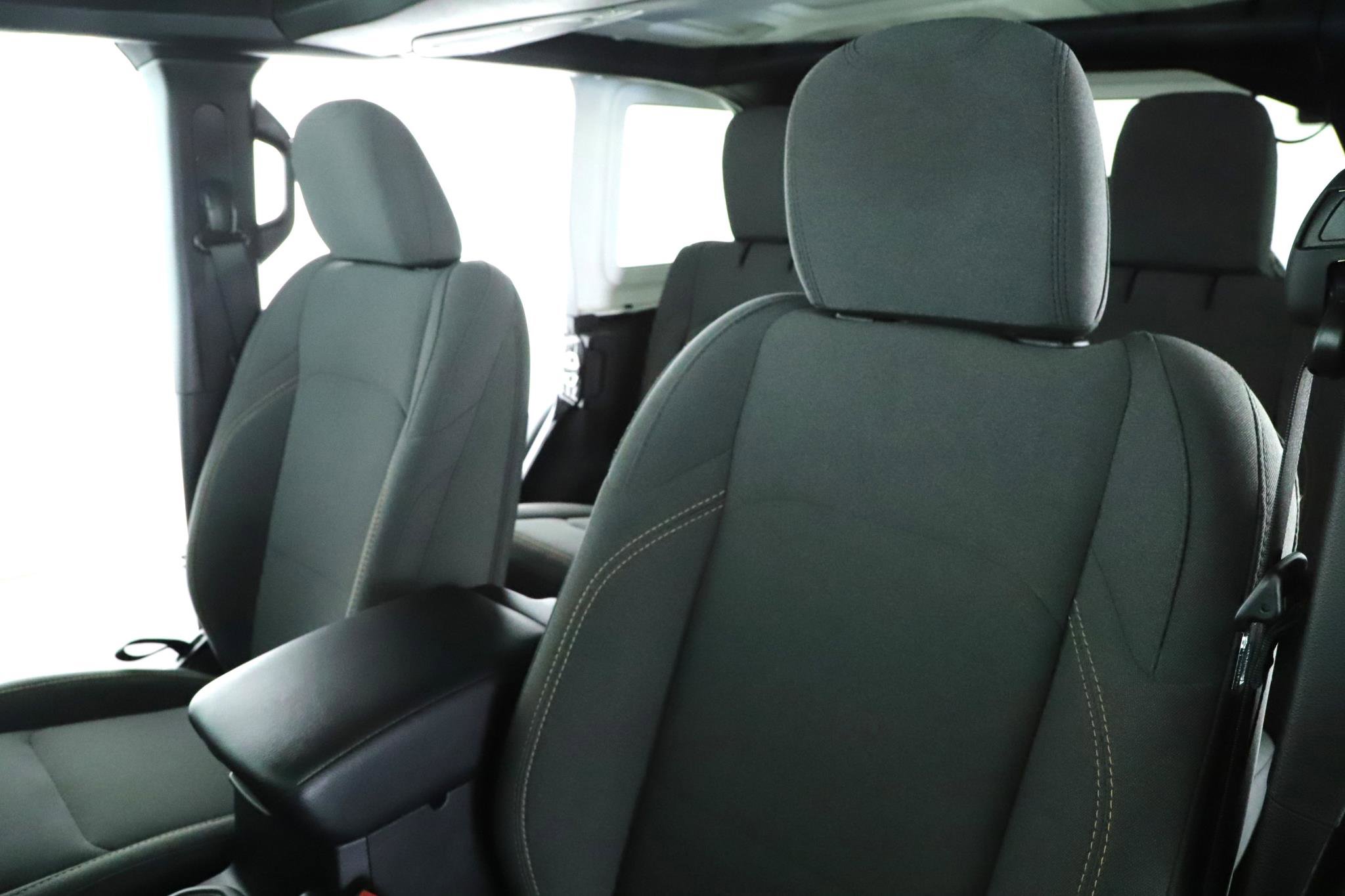 Used 2025 Jeep Wrangler Unlimited Sport image 4