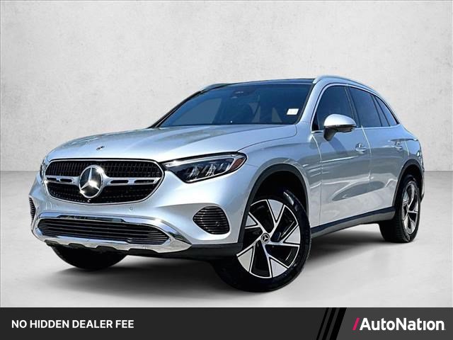 Used 2023 Mercedes-Benz GLC 300 4MATIC image 1