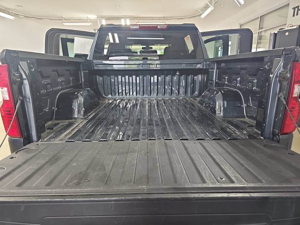 Certified 2021 Chevrolet Silverado 1500 LT w/ Z71 Off-Road Package AWD/4WD image 15