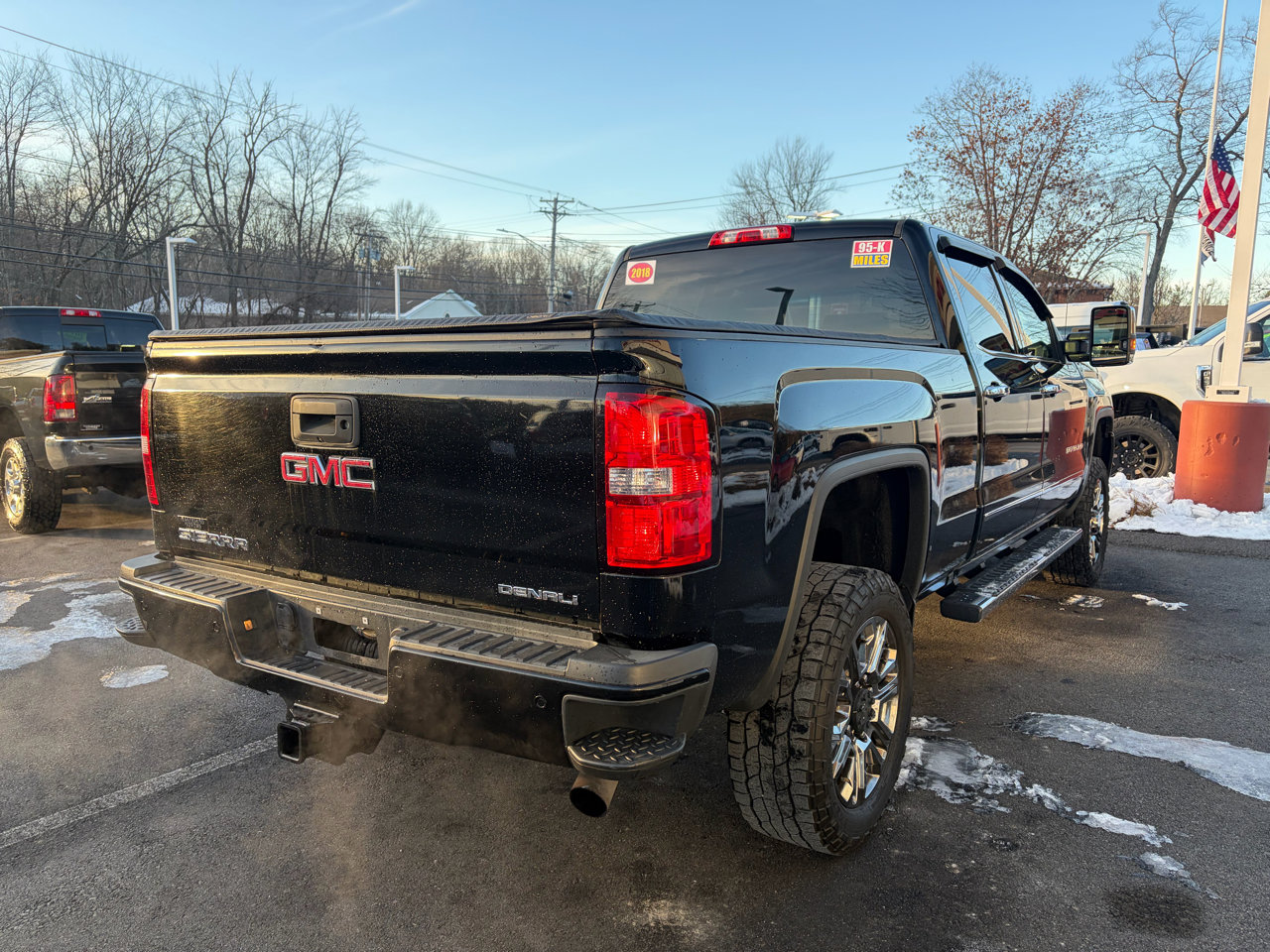Used 2018 GMC Sierra 2500 Denali image 8