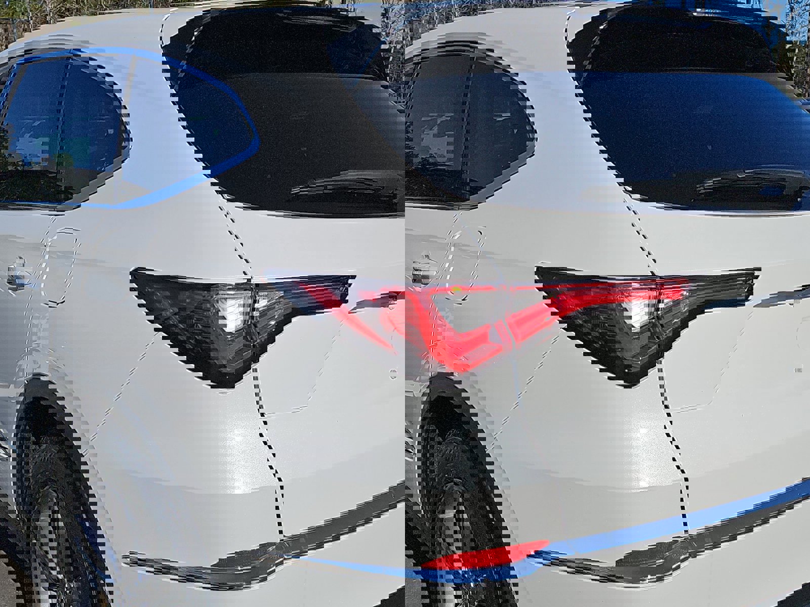 Used 2024 Acura MDX FWD image 35