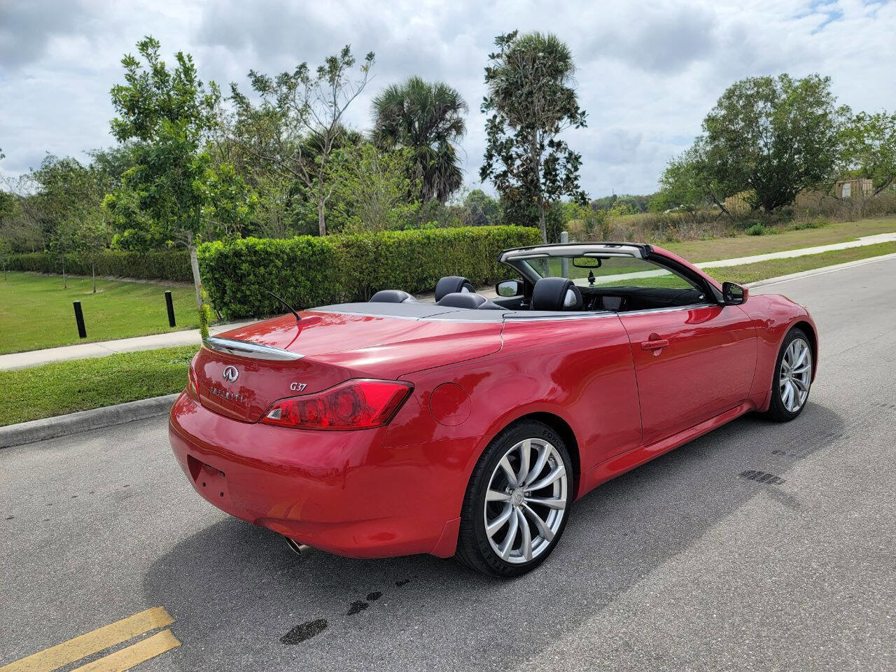 Used 2009 INFINITI G37 Sport w/ Premium Pkg RWD image 7