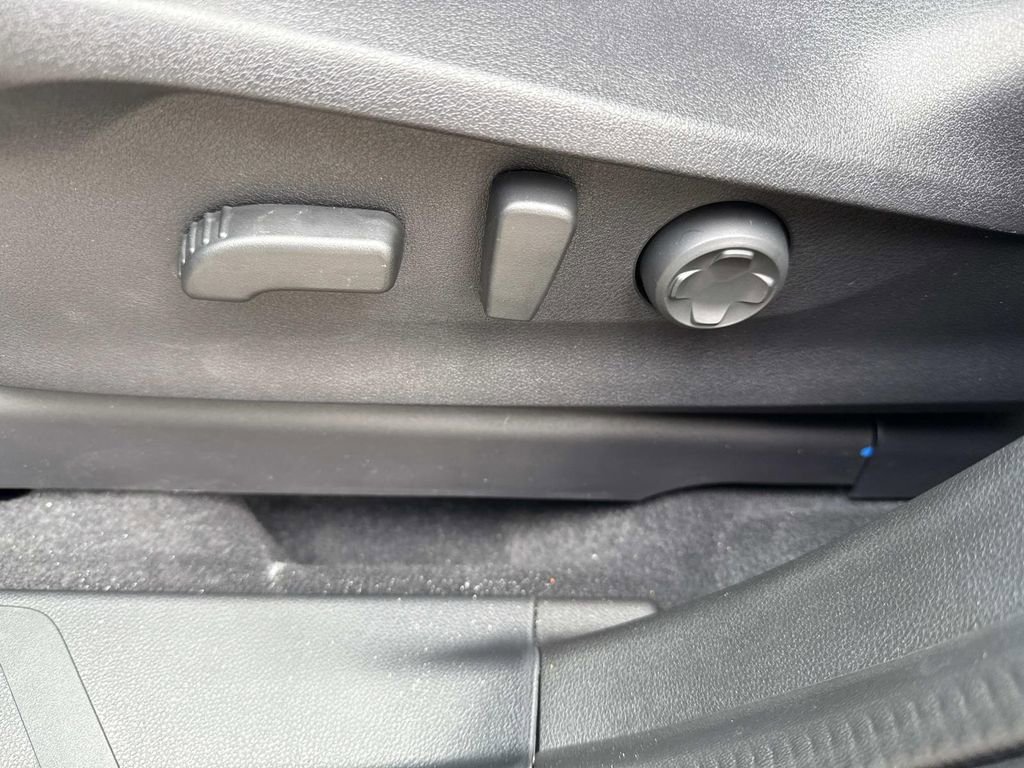 New 2026 Subaru Ascent Limited Bronze image 25