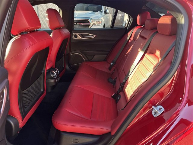 Used 2022 Alfa Romeo Giulia Veloce image 25